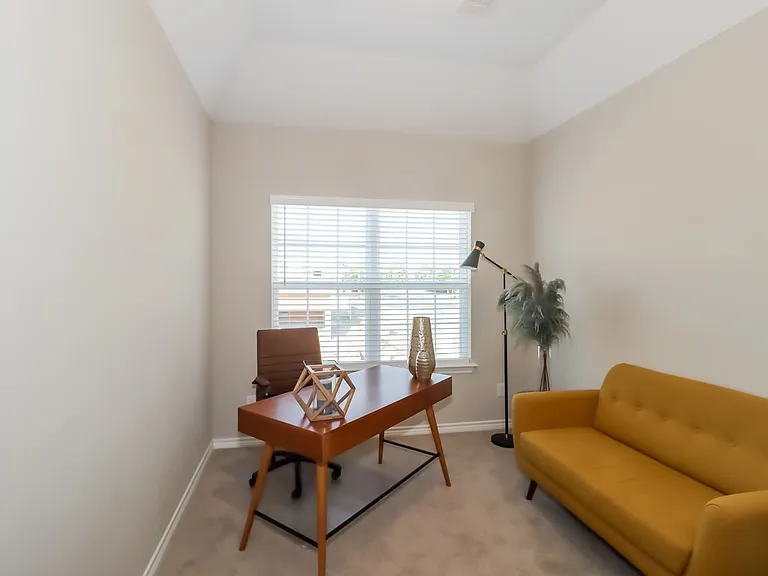 467 Northwood Dr — Photo 7