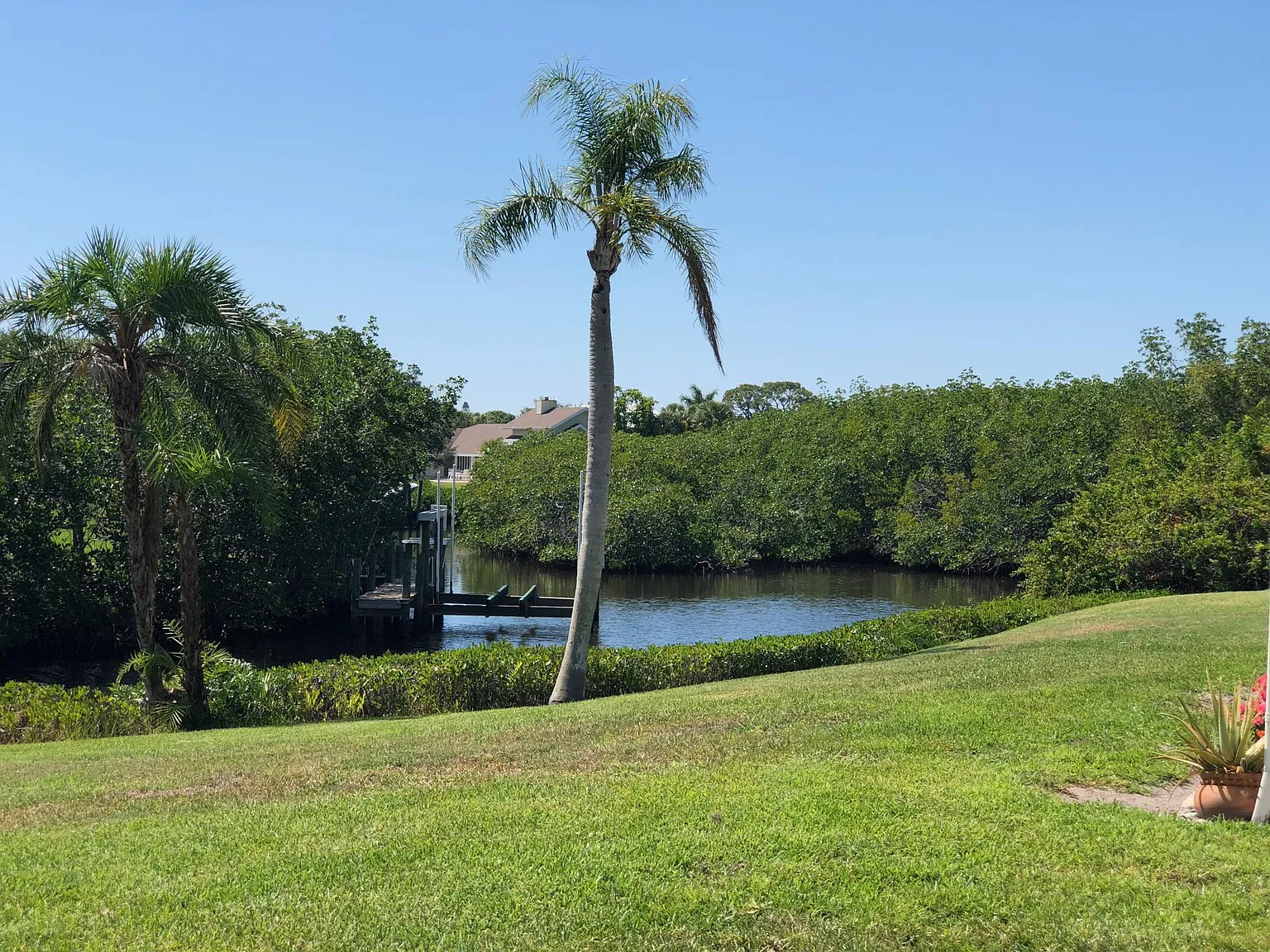 2 bed, 1074 sqft, $2,200 — Photo 4