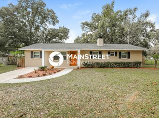 511 S Simpson St, Mount Dora, FL 32757