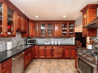 7747 Irvine Ave, North Hollywood, CA 91605