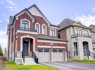 56 Botelho Cir, Aurora, ON L4G 3X2