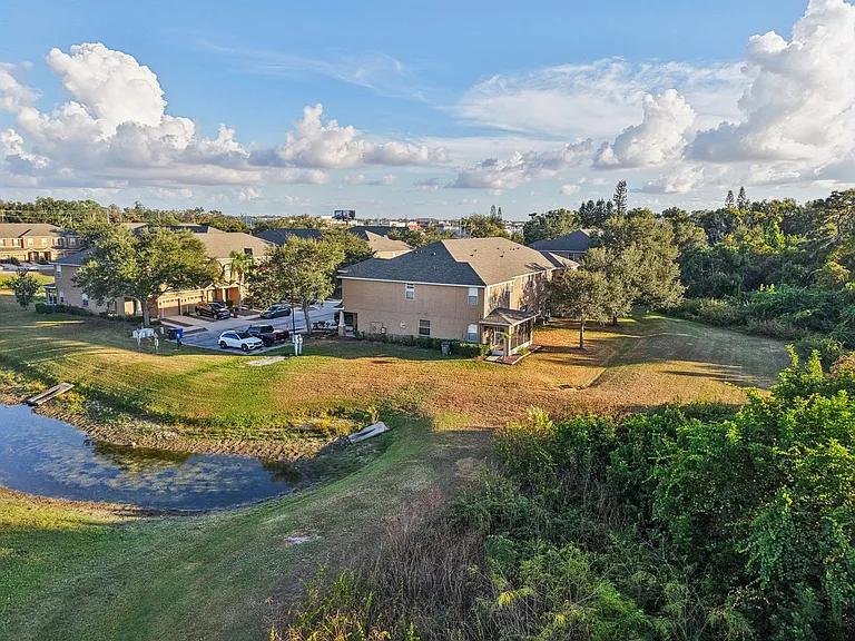 12805 Avelar Manor Pl — Photo 30