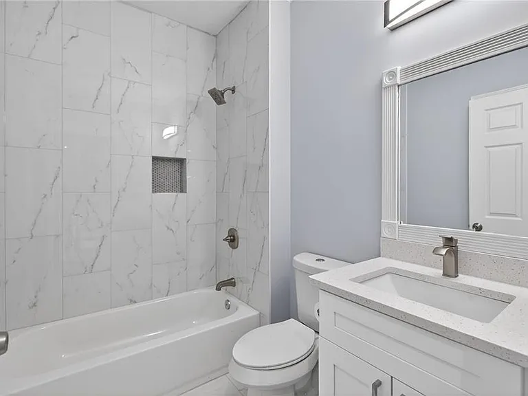 1226 Bloomsbury Ln — Photo 16