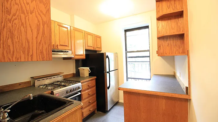 Rented by True Real Estate Group | media 9