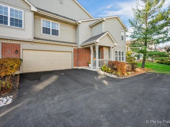 2232 Vanderbilt Dr, Geneva, IL 60134