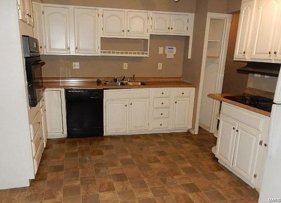 4th image of 10342 Ross Cir