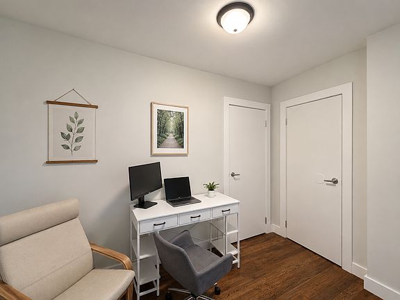 5th image of 838 Jefferson Ave APT 3r