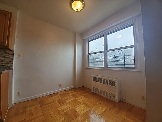 2nd image of 2015 Bruckner Blvd APT 9B