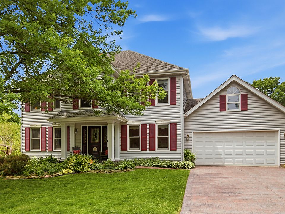 1st image of 260 Hillhurst Dr