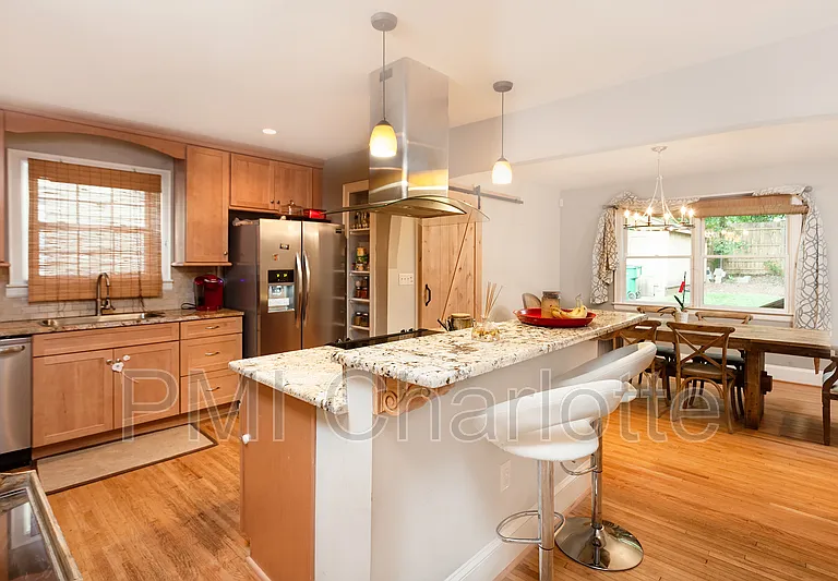 1829 Merriman Ave — Photo 6