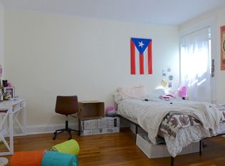 390 Riverway APT 12, Boston, MA 02115