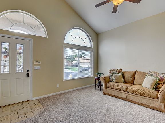 4th image of 8329 Fawn Brook Ct
