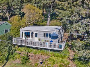 1785 Chinook Ave, Oceanside, OR 97134