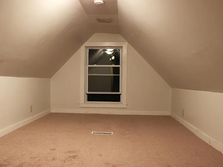 19 S Park St #1 — Photo 11