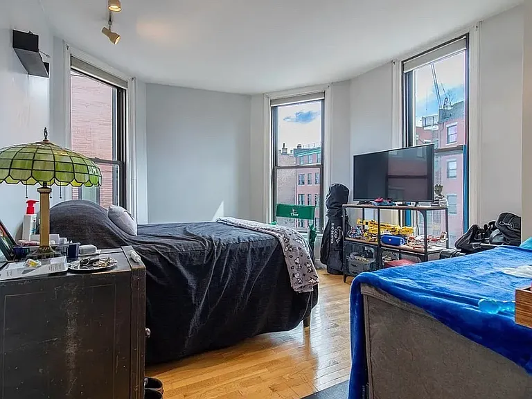 6 E Charlesgate St #404B — Photo 12