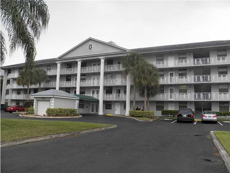 1st image of 1528 Whitehall Dr APT 401
