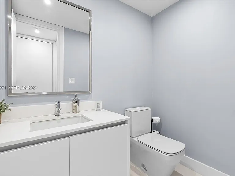 133 Isle Of Venice Dr #4B — Photo 31