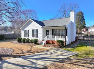 404 Vista Springs Cir, Holly Springs, NC 27540