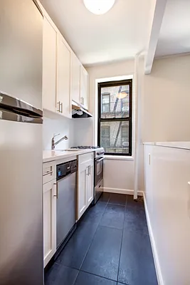 Rented by Compass | media 12