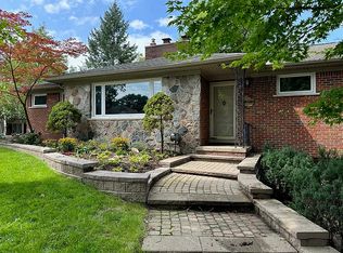 1700 Hamilton Dr, Bloomfield Hills, MI 48302