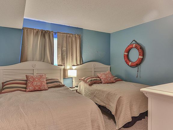 4th image of 600 Gulf Shore Dr Unit 202
