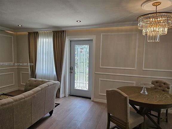 4th image of 609 NE 14th Ct #609