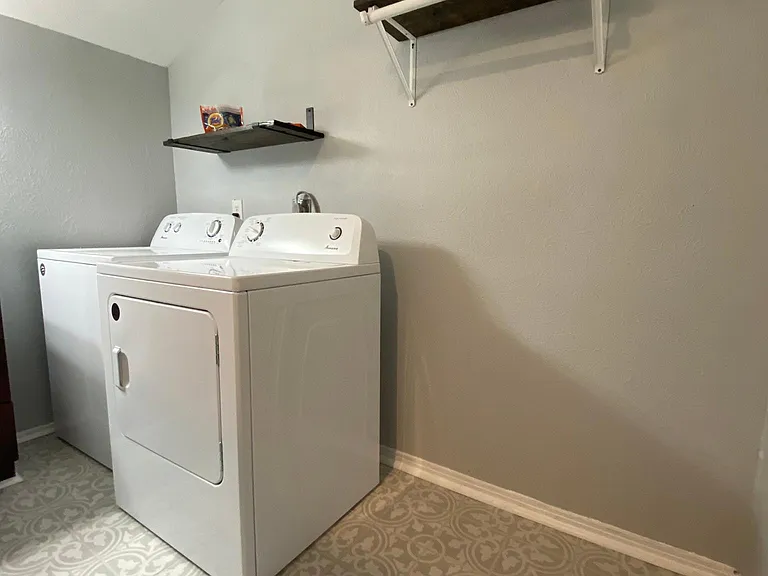 3304 Walnut St — Photo 15
