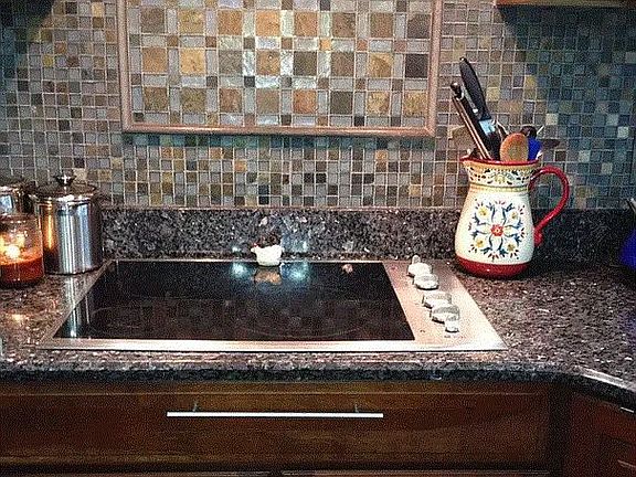 4th image of 10518 Petaloma Dr