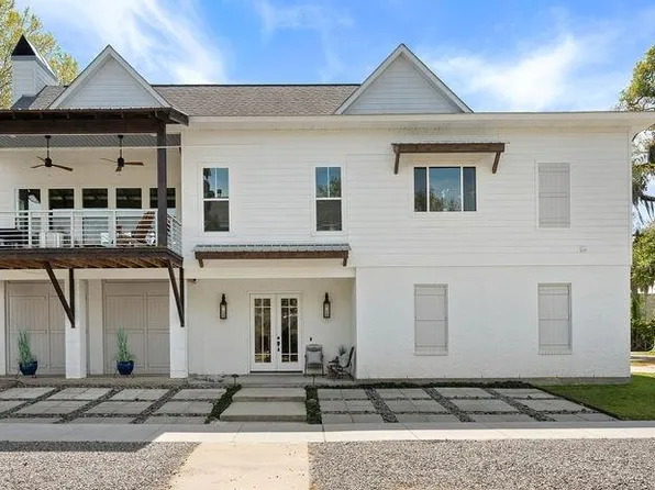 1005 Main St, Madisonville, LA 70447