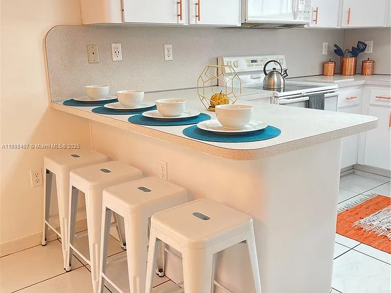 4521 NW 4th St #4521 — Photo 5