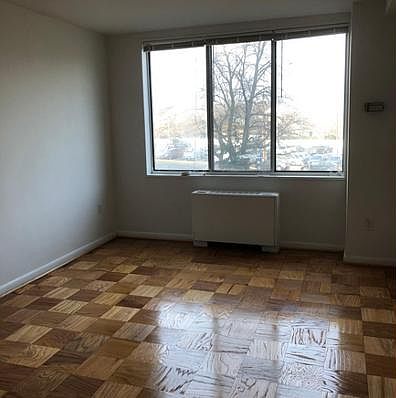3rd image of 6621 Wakefield Dr APT 218