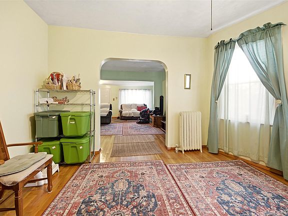 5th image of 28 Glen Road