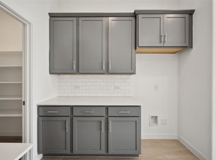 129 Breeds Hill Rd, Little Elm, TX 75068