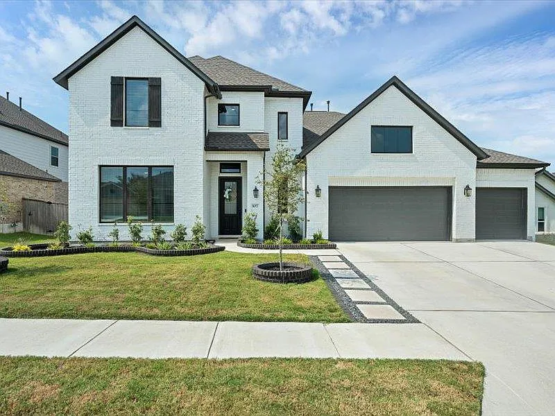 107 Robert Brown Ln