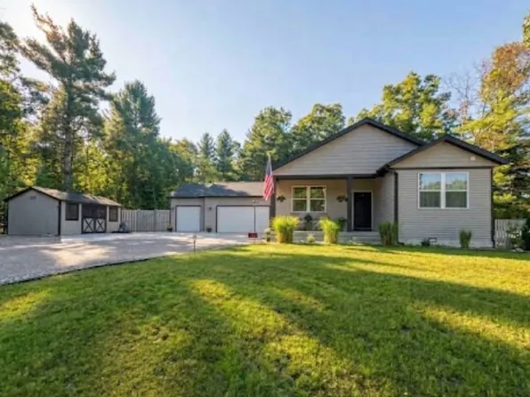 1375 Estate St, Whitehall, MI 49461