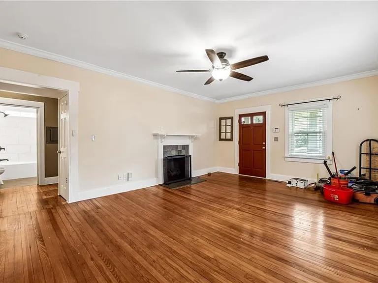 976 Hall Pl NW — Photo 5