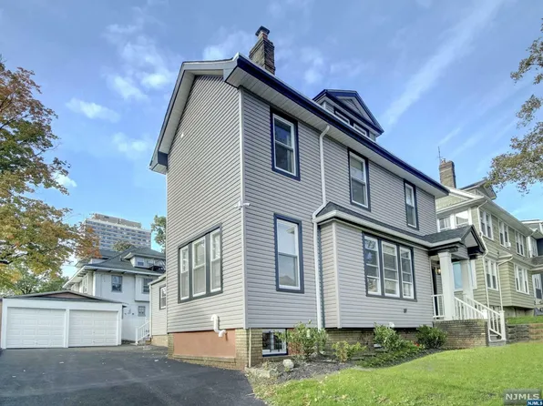 266-268 Meeker Ave, Newark, NJ 07112