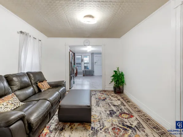 622 54th Street image 3 of 10