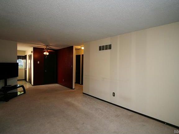 5th image of 7077 Mardel Ave