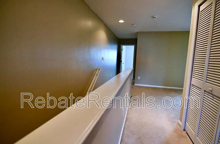 2379 Sunset Bluff Dr — Photo 14