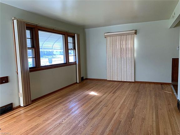 5th image of 3328 Quentin Dr