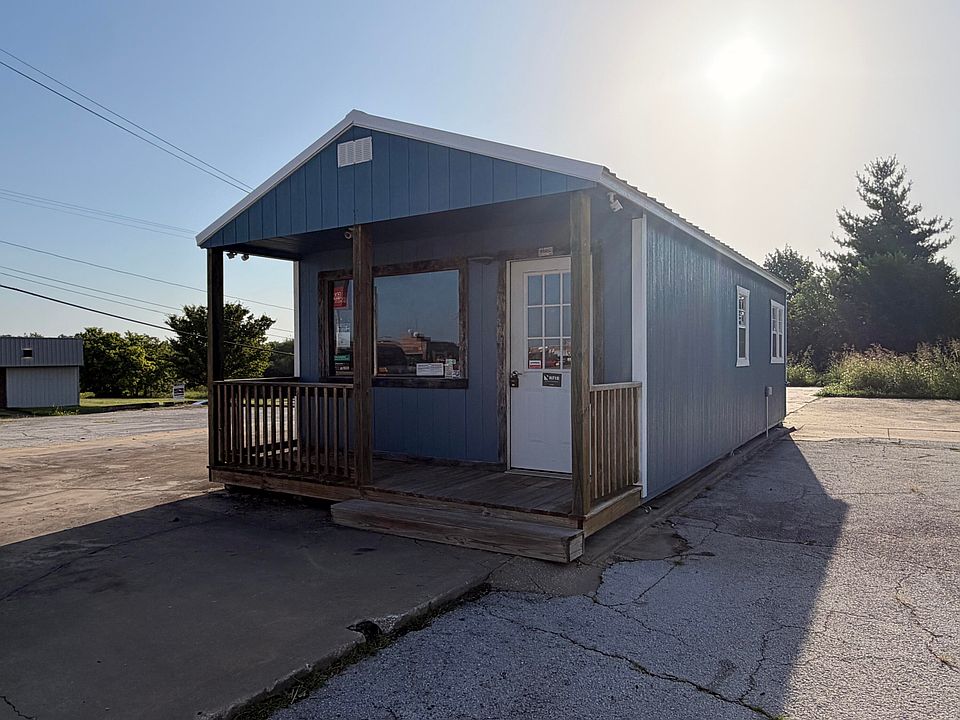 1st image of 202 32 Street