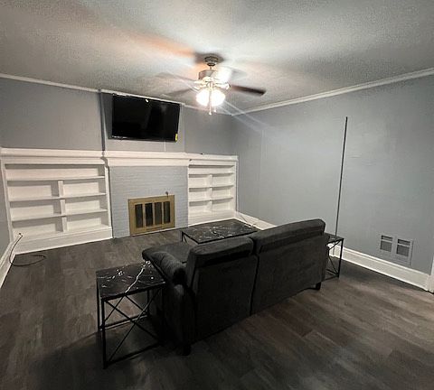 4th image of 1526 E Genesee St #2