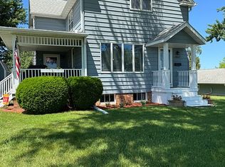 2017 N West St, Carroll, IA 51401