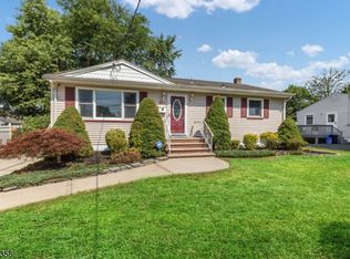 46 Delaware Ave, Middlesex, NJ 08846