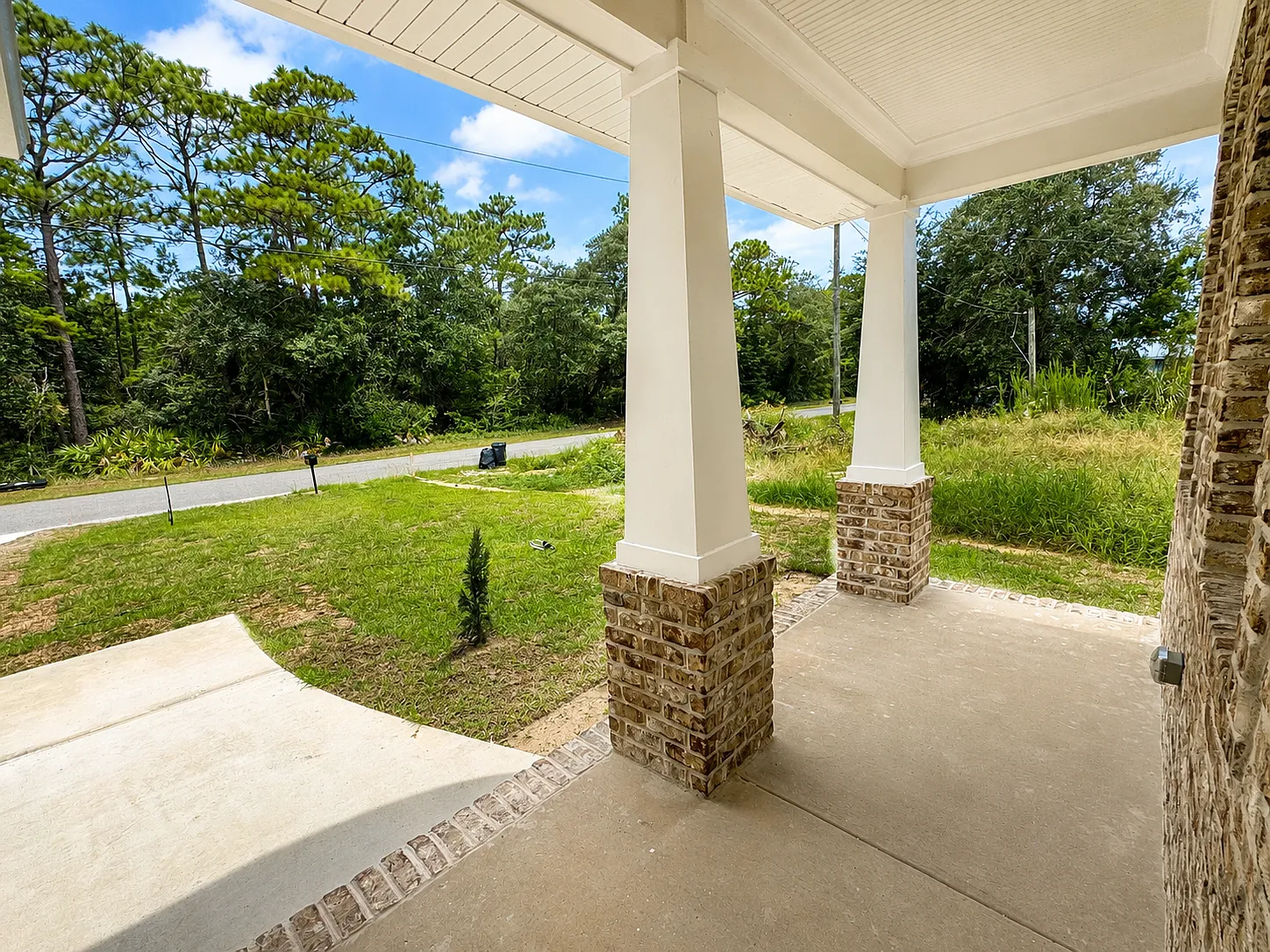 3 bed, 1970 sqft, $2,700 — Photo 2