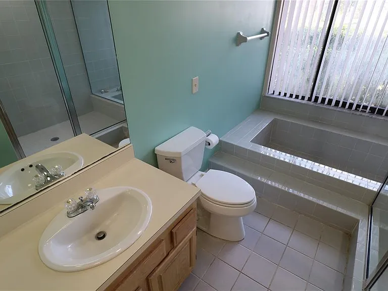 5424 Saddlebrook Way — Photo 31