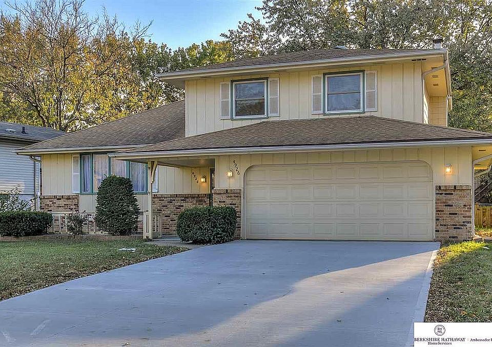 1st image of 4926 S 106th Cir