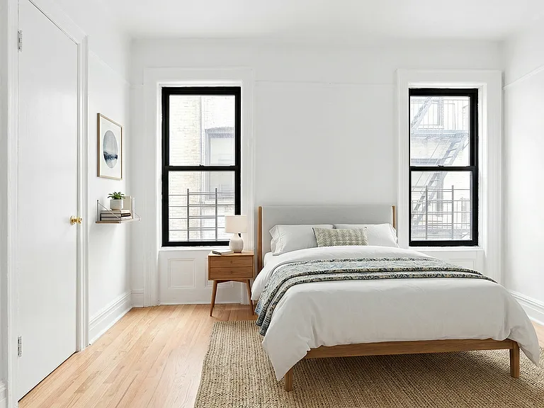 1475 Amsterdam Ave #8 — Photo 2