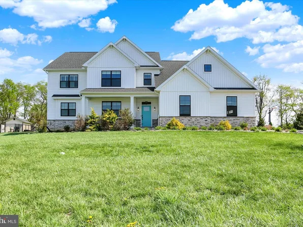 117 Steven Dr, Mechanicsburg, PA 17050